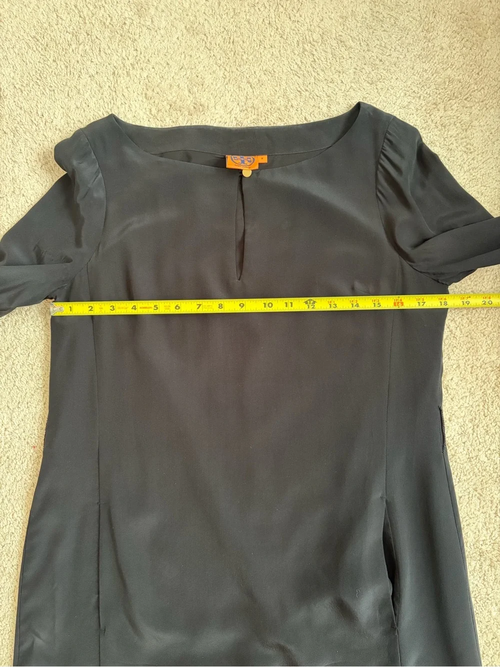 Tory Burch 100% Silk Black Dress‎ Long Sleeve Keyhole Neckline Belted Size 8